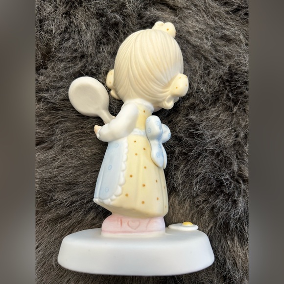 Precious Moments - Picture 2 of 4